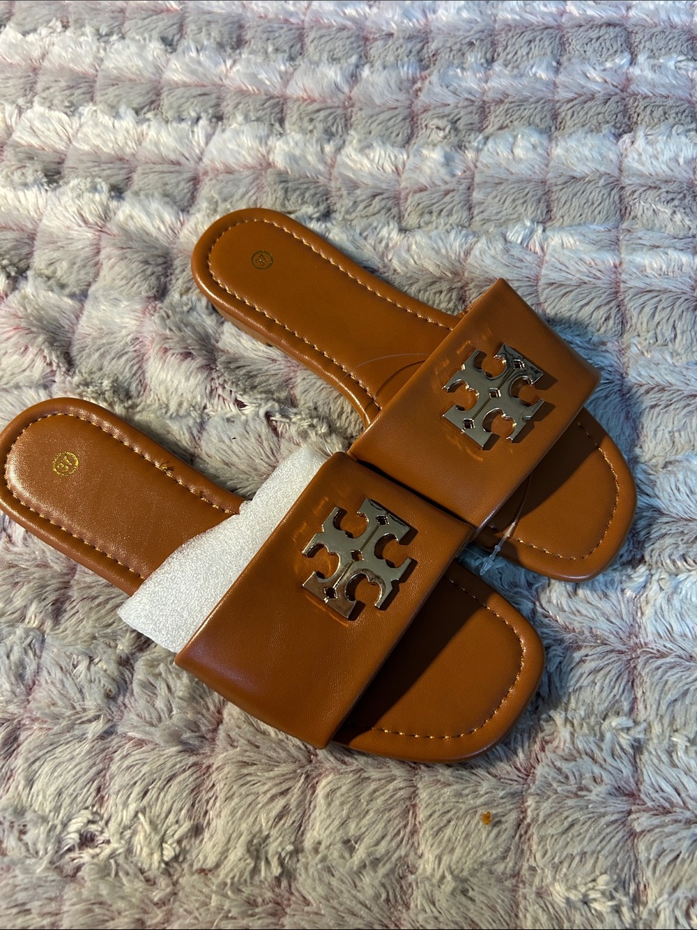 Angel Shoes Women's  Slide Sandals with Metallic Logo size 38 or U.S 7-7.5